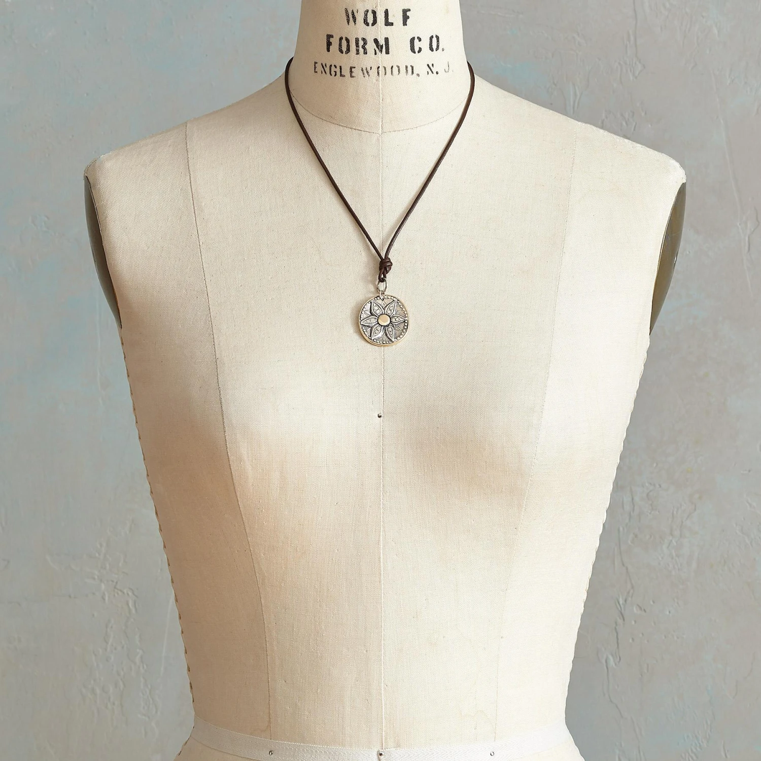 Sol De Tournesol Necklace 4 Sol De Tournesol Necklace - Image 2